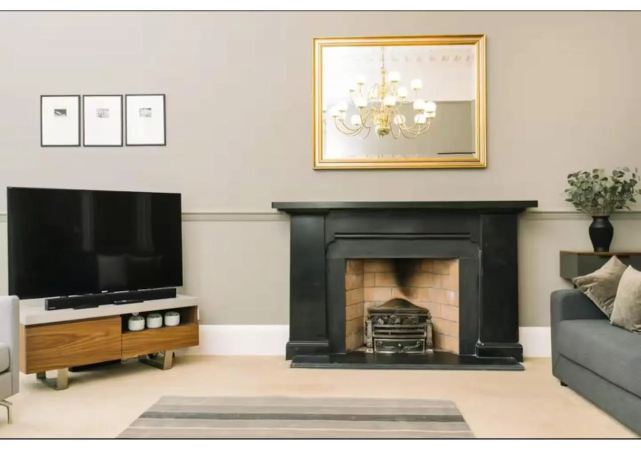 Apartment Joivy Palmerston Place Residence - Luxury City Centre Apt With Private Parking Edinburgh